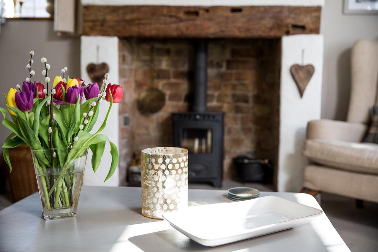 The Cottage And The Nook Gretton  Exterior foto